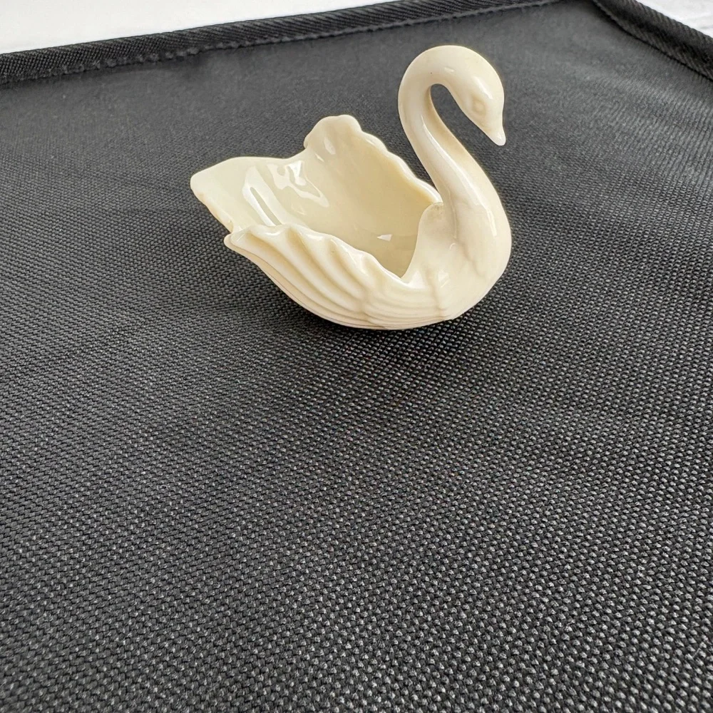 LENOX Porcelain Swan Ivory Ring Holder Dish "TO THE BRIDE" Trinket - Picture 3 of 7